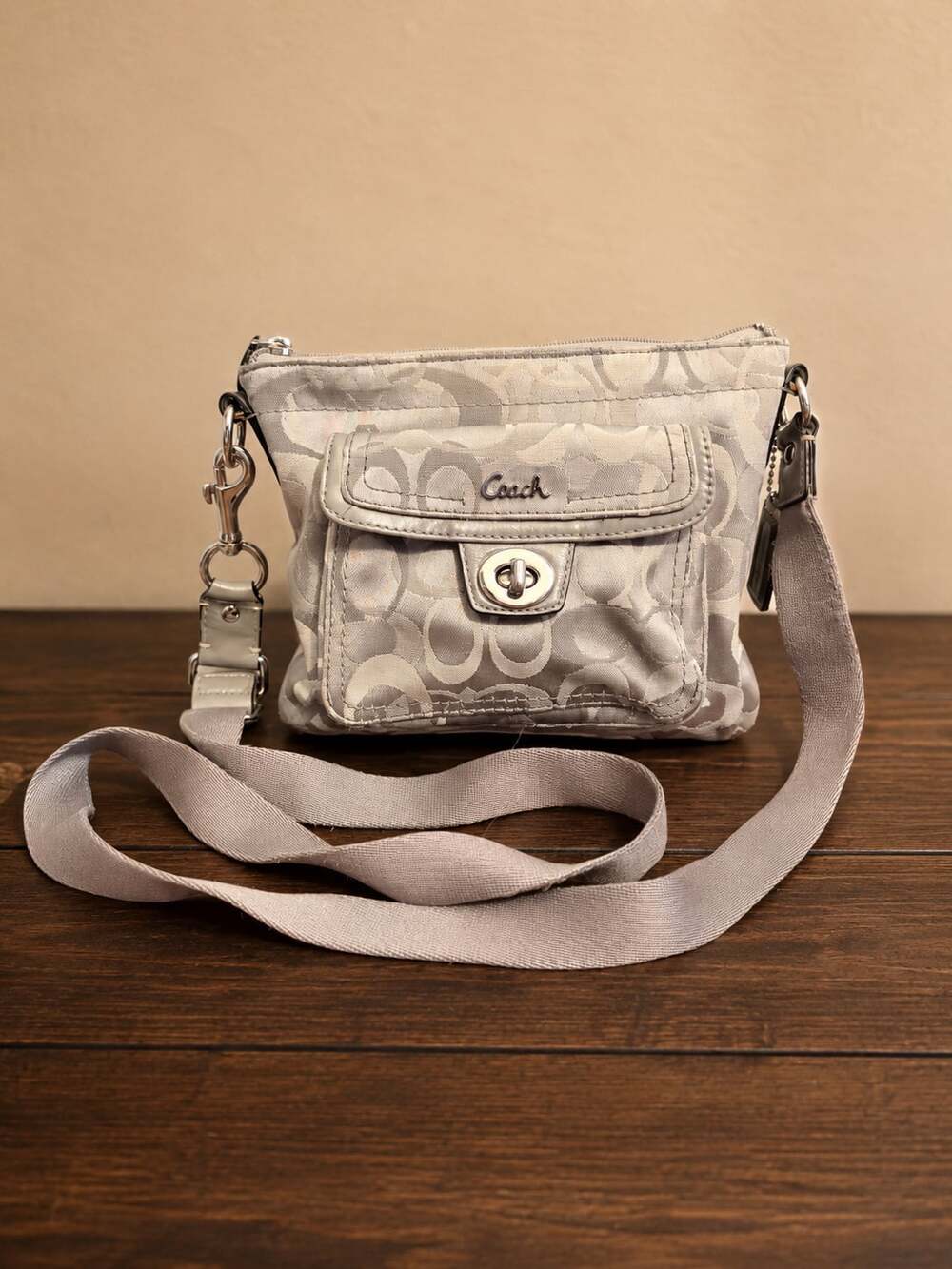 Coach Signature Turn-Lock Crossbody Bag in Silver with Lavender Lining